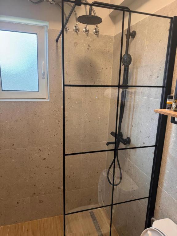 Alexander Luxury Sea Apartments Néa Khilí Εξωτερικό φωτογραφία